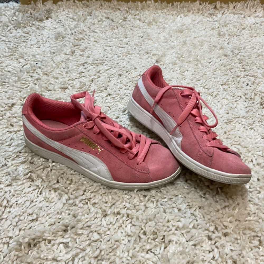 Pink Pumas